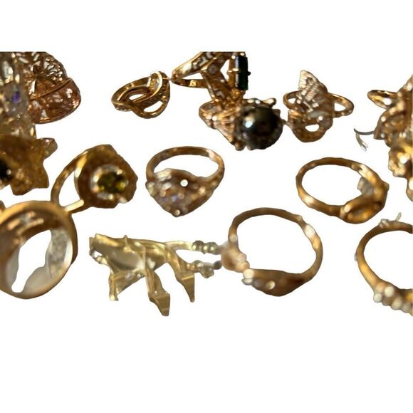 Jewelry  - Picture 14 of 16